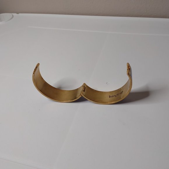 6.5 Inch Distressed Blue And Gold Tone Hinged Bangle - Picture 8 of 11